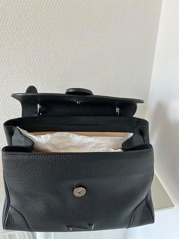 Zwarte leren handtas Nathan beschikbaar voor biedingen