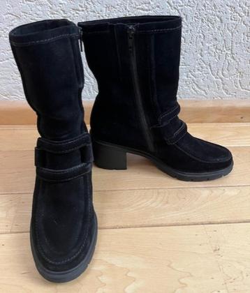 Gabor enkellaarzen maat 40 1/2 G zwart suède gesp over wreef beschikbaar voor biedingen