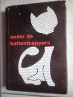 Onder de kattenmeppers Helmond, Boeken, Geschiedenis | Stad en Regio, 20e eeuw of later, Ophalen of Verzenden, Zo goed als nieuw