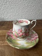 Royal Albert Blossom Time, Antiek en Kunst, Antiek | Servies los, Ophalen of Verzenden