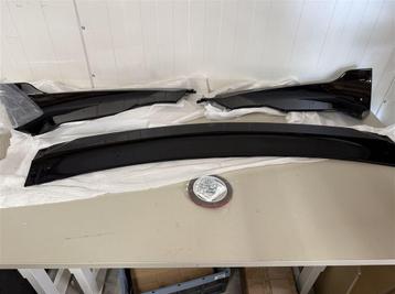 Tesla Model 3 2024 Facelift Gloss Black Front Bumper Splitte beschikbaar voor biedingen