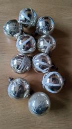 Oude retro glazen zilveren wit bewerkte kerstballen., Diversen, Kerst, Ophalen of Verzenden