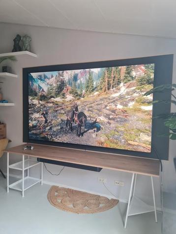 MEGA DEAL! TCL 98" Smart TV. Lees voor het complete pakket! beschikbaar voor biedingen