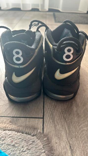 Nike Air, maat 36.5, zwart/goud beschikbaar voor biedingen