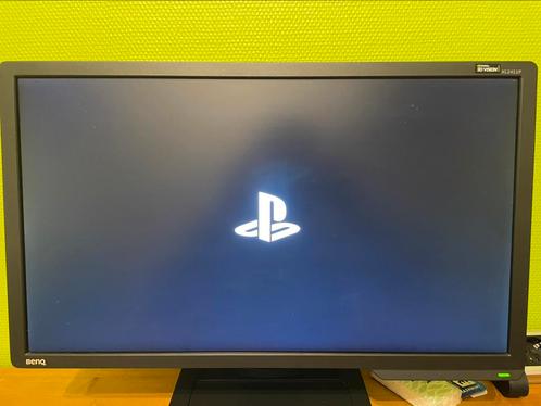 PS4 Slim + 2 controllers + toebehoren, Spelcomputers en Games, Spelcomputers | Sony PlayStation 4, Zo goed als nieuw, Slim, 500 GB