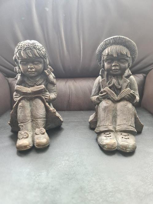 beeldjes Lezend Meisje & Jongen - Set van 2, Antiek en Kunst, Kunst | Beelden en Houtsnijwerken, Ophalen of Verzenden