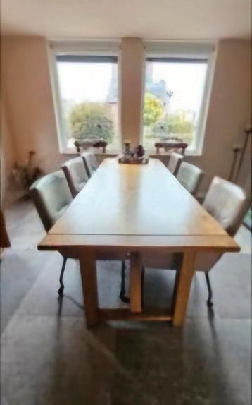 Eiken houten tafel 260M beschikbaar voor biedingen
