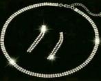 Nieuw mooie strass set,ketting en oorbellen, Kunststof, Met strass, Nieuw, Ophalen of Verzenden