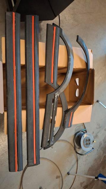 Peugeot 205 GTI/CTI Spatbordverbreder set beschikbaar voor biedingen