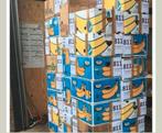 Bananendozen vol met rommelmarkt spullen, Ophalen, 2j, 2j.brabant@gmail.com