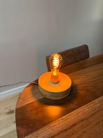 Lamp op houten voet, Huis en Inrichting, Lampen | Tafellampen, Ophalen, Zo goed als nieuw, Hout, Minder dan 50 cm