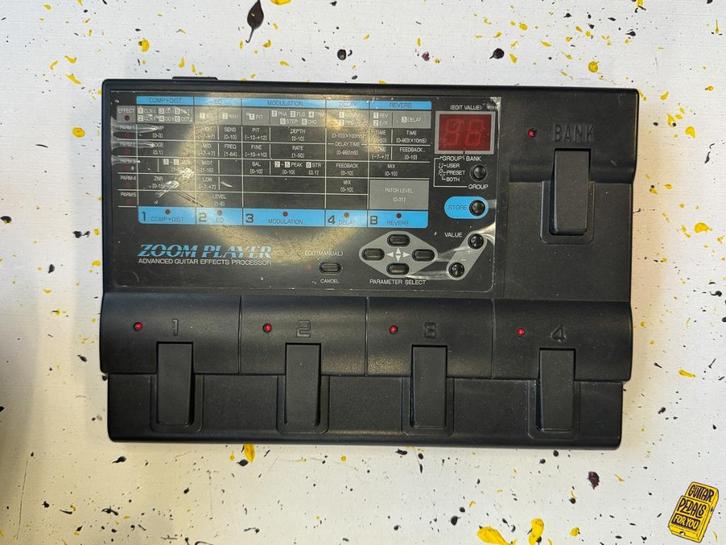 3YR Deal - Zoom 2020 Player Advanced Guitar Effects Process, Muziek en Instrumenten, Effecten, Gebruikt, Reverb, Multi-effect