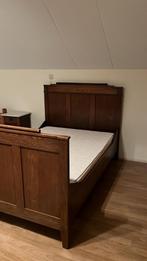Slaapkamer, compleet met bed, kast en commode, Ophalen, Gebruikt, Bruin, Grootmoederstijd