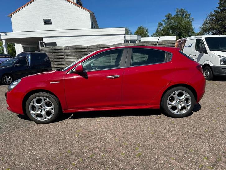 Alfa Romeo Giulietta 1.4,Turbo,110kw/150pk,MultiAir Super, Auto's, Alfa Romeo, Bedrijf, Te koop, Giulietta, ABS, Airbags, Airconditioning