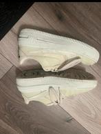 Nike Schoenen-38, Ophalen, Zo goed als nieuw, Beige, Sneakers of Gympen