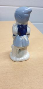 beeldje delfts blauw meisje, Verzamelen, Ophalen of Verzenden
