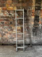 Aluminium vlieringladder, Doe-het-zelf en Verbouw, Ophalen, Gebruikt