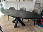 Ovale eettafel met metalen kruispoot - Zwart, Huis en Inrichting, Tafels | Eettafels, Ophalen, Gebruikt, Vijf personen of meer