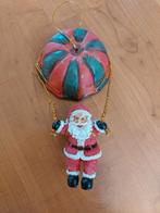 Kerstman aan parachute, Diversen, Kerst, Ophalen of Verzenden, Zo goed als nieuw