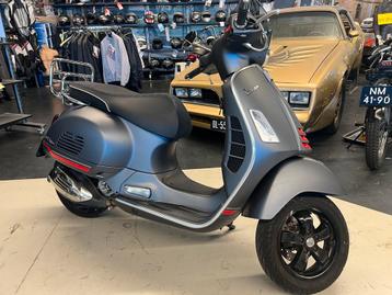 Vespa GTS 300 SUPER (bj 2021) beschikbaar voor biedingen