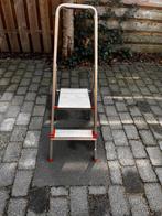 Keukentrapje aluminium, Doe-het-zelf en Verbouw, Ladders en Trappen, Ophalen, Gebruikt, Trap, Opvouwbaar of Inschuifbaar