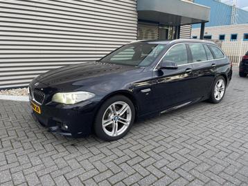 BMW 5-serie Touring 520i Executive beschikbaar voor biedingen