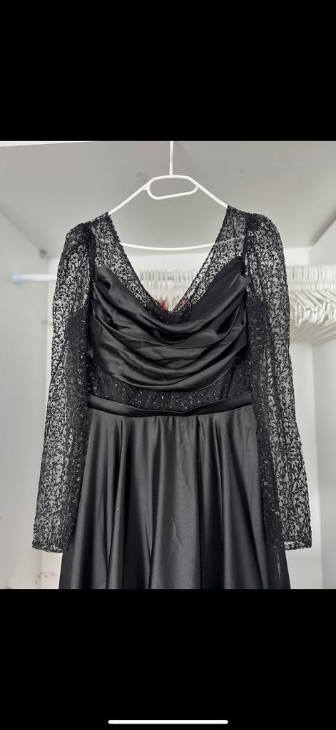 Zwarte Galajurk (nieuw met kaartje), Kleding | Dames, Jurken, Nieuw, Maat 38/40 (M), Zwart, Onder de knie, Ophalen of Verzenden