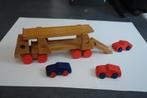 Houten speelgoed oplegger met autootjes, Kinderen en Baby's, Speelgoed | Houten speelgoed, Ophalen of Verzenden, Gebruikt