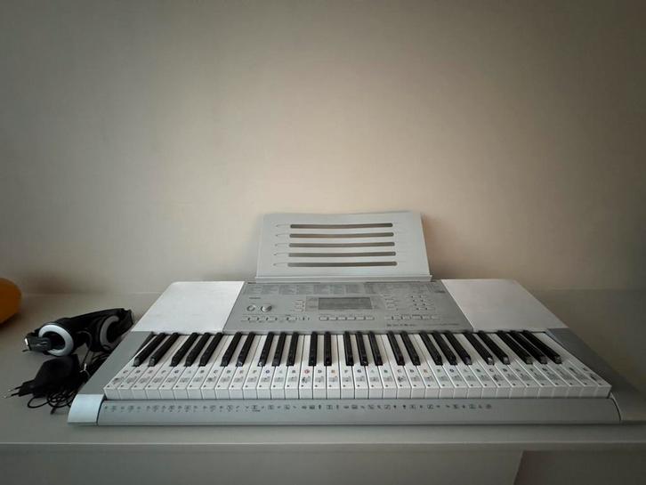 Casio LK-280 keyboard, Muziek en Instrumenten, Keyboards, Zo goed als nieuw, 61 toetsen, Casio, Ophalen