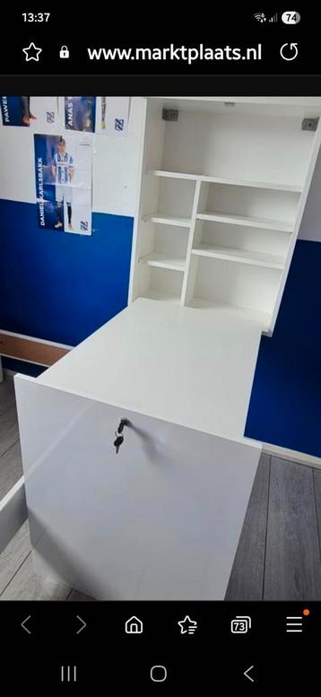 Opvouwbaar wand bureau. Wit. Zo goed als nieuw. 