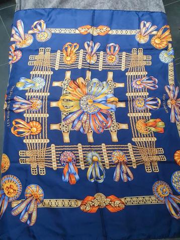 Hermes Paris jacquard zijde sjaal vintage beschikbaar voor biedingen