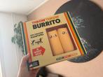 Throw Throw Burrito - Kaartspel & Trefbal!, Drie of vier spelers, Ophalen of Verzenden, Zo goed als nieuw, Exploding Kittens LLC