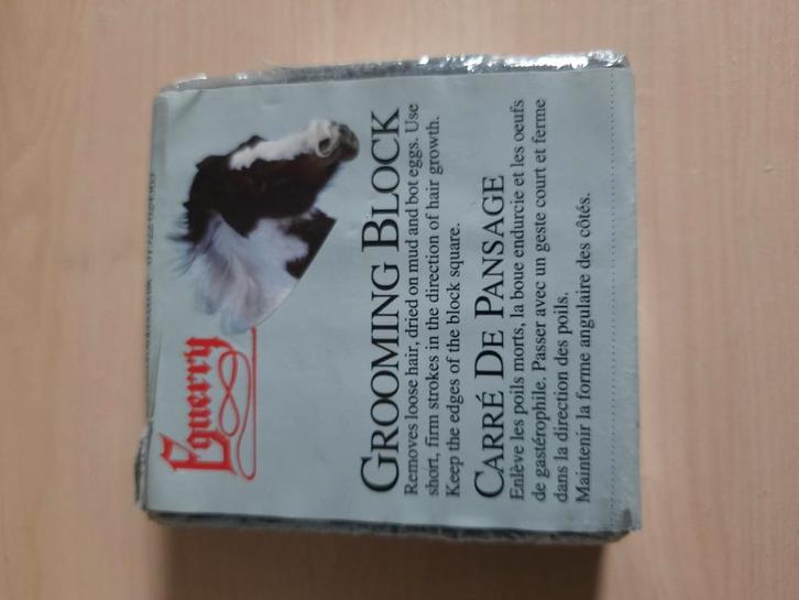 Poetsblok, grooming block, nieuw, Dieren en Toebehoren, Paarden en Pony's | Verzorgingsproducten, Nieuw, Ophalen of Verzenden