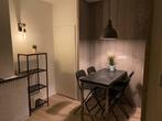 Bartafel Utby Ikea + 4 barkrukken, Huis en Inrichting, Ophalen, Zo goed als nieuw, Inclusief barstoelen