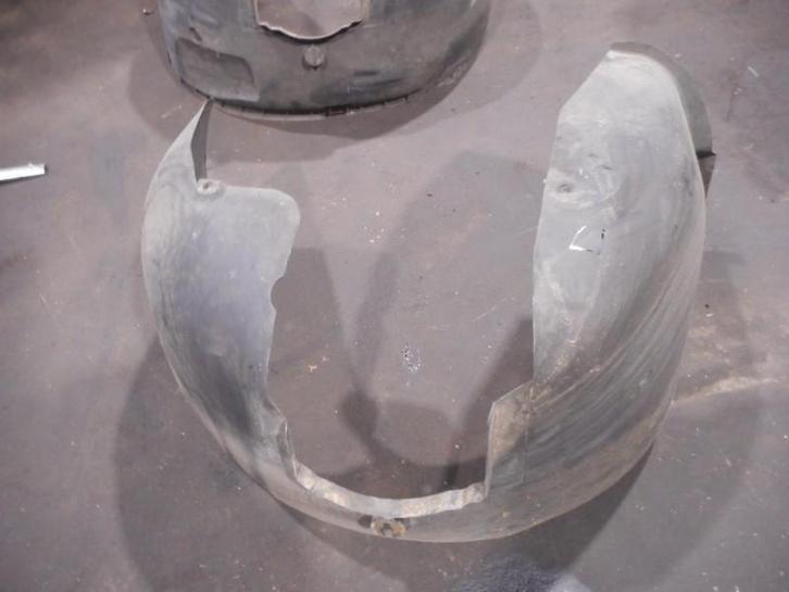 Binnenspatscherm Links Voor Saab 9-5 (YS3E) 1998, Auto-onderdelen, Carrosserie en Plaatwerk, Saab, Gebruikt