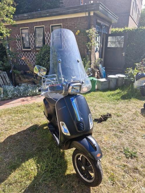 Vespa s50 4v, Fietsen en Brommers, Scooters | Vespa, Gebruikt, Ophalen