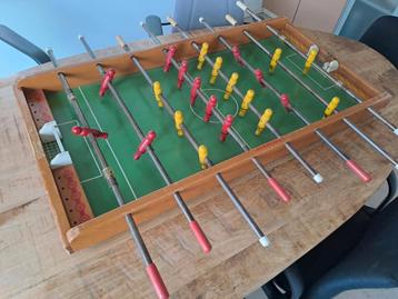 Vintage tafel voetbal tafel beschikbaar voor biedingen