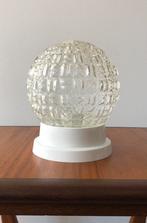 Vintage Massive plafondlamp bollamp van geperst glas | ‘60, Ophalen of Verzenden, Zo goed als nieuw, Glas