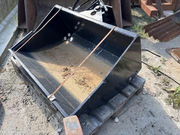 Nieuwe kantelbak 1m breed beschikbaar voor biedingen