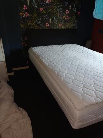 Boxspring,  zwart , 140 x 200   beschikbaar voor biedingen