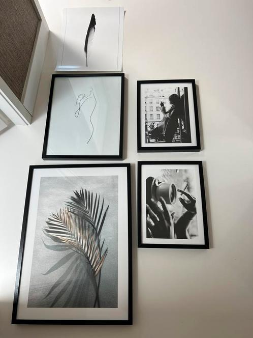 Set van 4 zwart houten lijsten met acrylglas  + poster, Huis en Inrichting, Woonaccessoires | Lijsten, Zo goed als nieuw, Minder dan 50 cm
