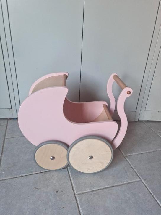 Houten Poppenwagen, Kinderen en Baby's, Speelgoed | Houten speelgoed, Zo goed als nieuw, Ophalen