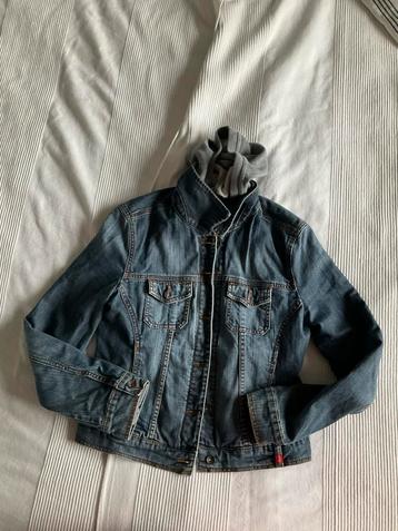 Esprit Spijkerjack met uitneembare joggingvoering beschikbaar voor biedingen