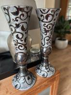 Twee vazen, Huis en Inrichting, Ophalen, Steen, 50 tot 75 cm, Zwart