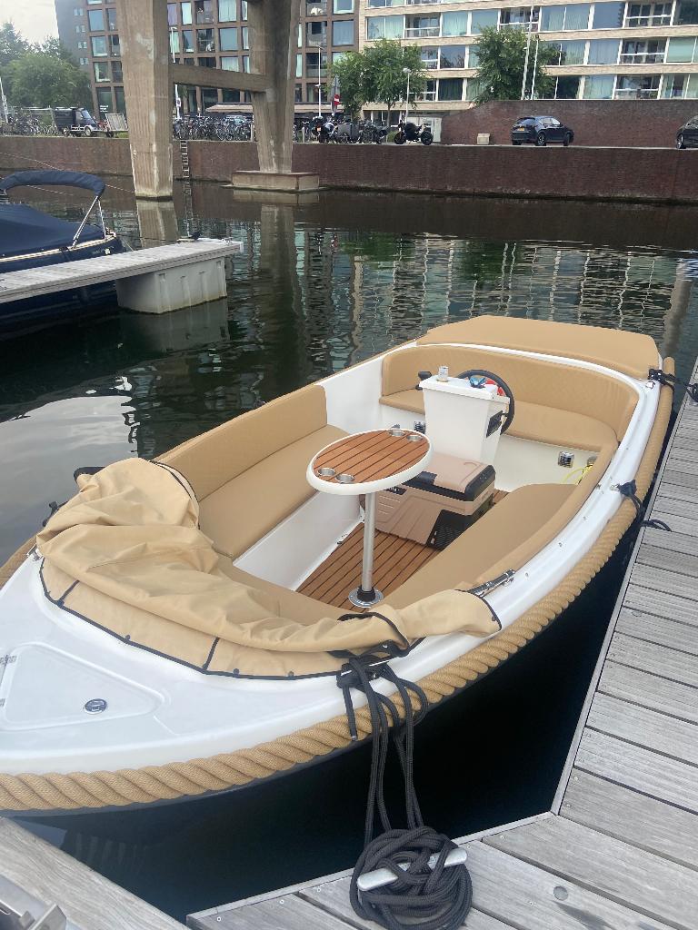 Gentle 590 met elektrische BlueWatt motor (inc garantie), Watersport en Boten, Sloepen, Gebruikt, Tot 10 pk, 3 tot 6 meter, Buitenboordmotor