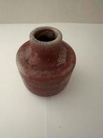 Mobach vaasje rood/beige glazuur. Puntgaaf, Ophalen of Verzenden