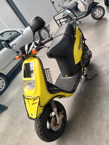 Piaggio tph typhoon 80cc 2t orgineel nieuwstaat  beschikbaar voor biedingen