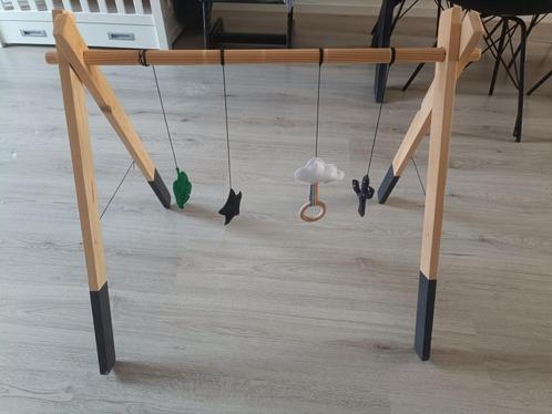 Mooie unisex babygym (lees beschrijving), Kinderen en Baby's, Speelgoed | Babyspeelgoed, Zo goed als nieuw, Babygym, Met geluid