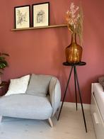 Zwart hoog tafeltje voor decoratie 3 poten zwart staal, Huis en Inrichting, Woonaccessoires | Zuilen en Pilaren, Ophalen, Zo goed als nieuw