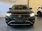Volkswagen T-ROC 1.5 TSI Life Edition 1 JAAR BOVAG GARANTIE, 1498 cc, 4 cilinders, 150 pk, Leder en Stof